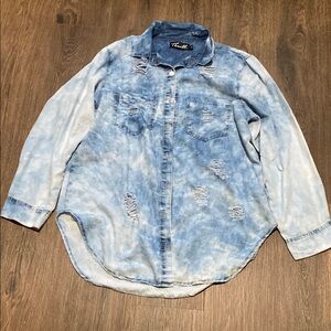 Thrill Blue Casual Button Down Shirt with Vintage Appeal